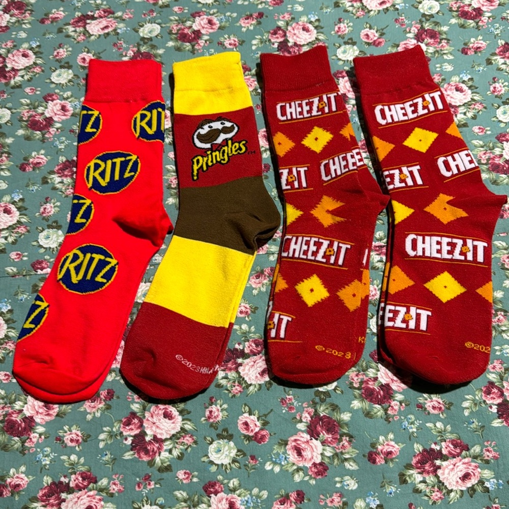 Snacks! Socks! New! 💫 4 pairs of socks never worn. Ritz! Pringles! Cheez-it! 👀